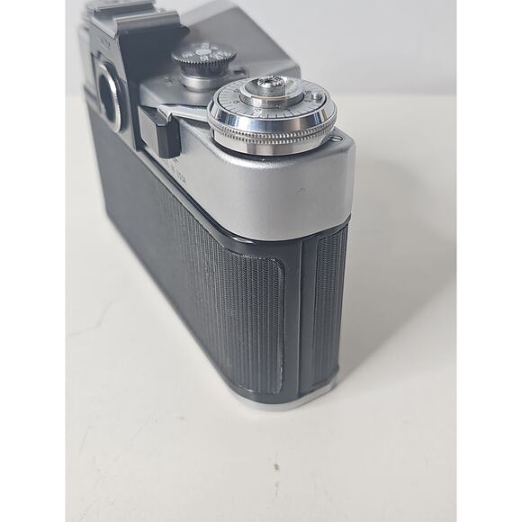 Soviet Zenit B 35mm SLR Film Camera Body M42 Screw Mount Vintage V29 - Picture 8 of 15